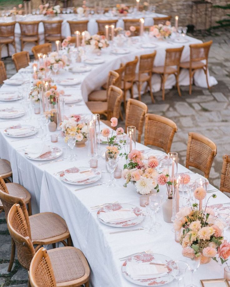 Wedding Trends for 2025 - Curved Serpentine or Caterpillar Tables